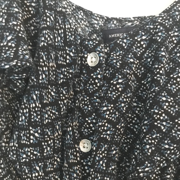 American Eagle Ruffle Top - Picture 3 of 3